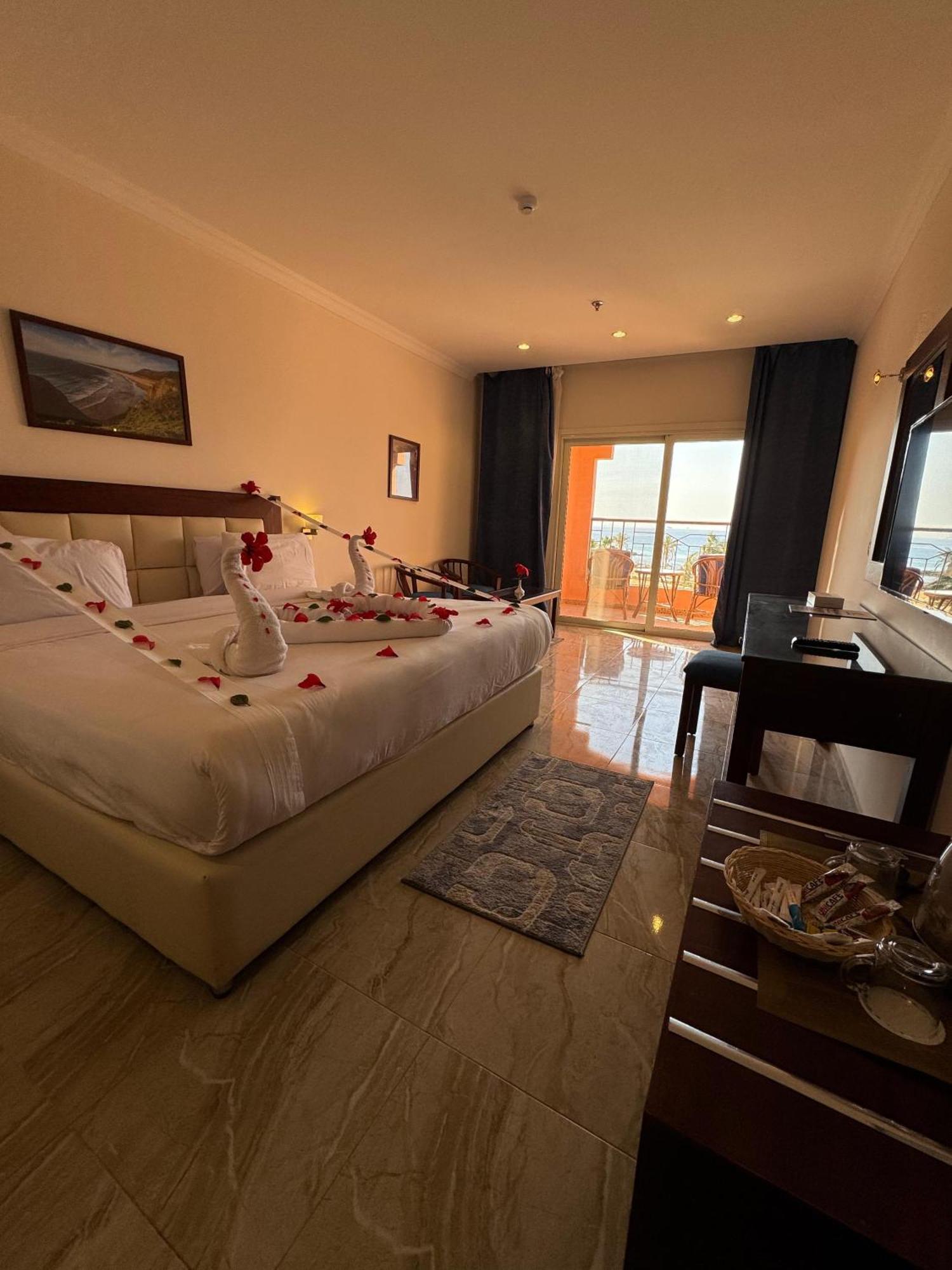 Dome Marina Hotel & Resort Ain Sokhna Айн-Сохна Екстер'єр фото